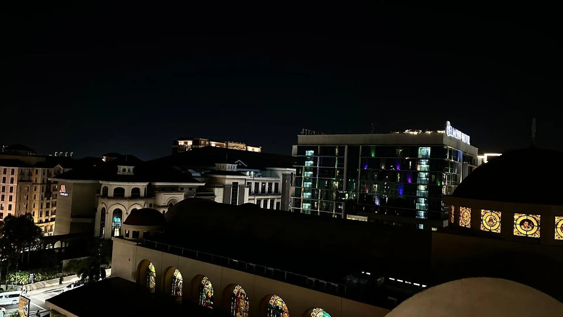 One Palm Tree Villas Across Naia Terminal 3 By IV Jds Aparthotel Manila 0*,  Filippinerne